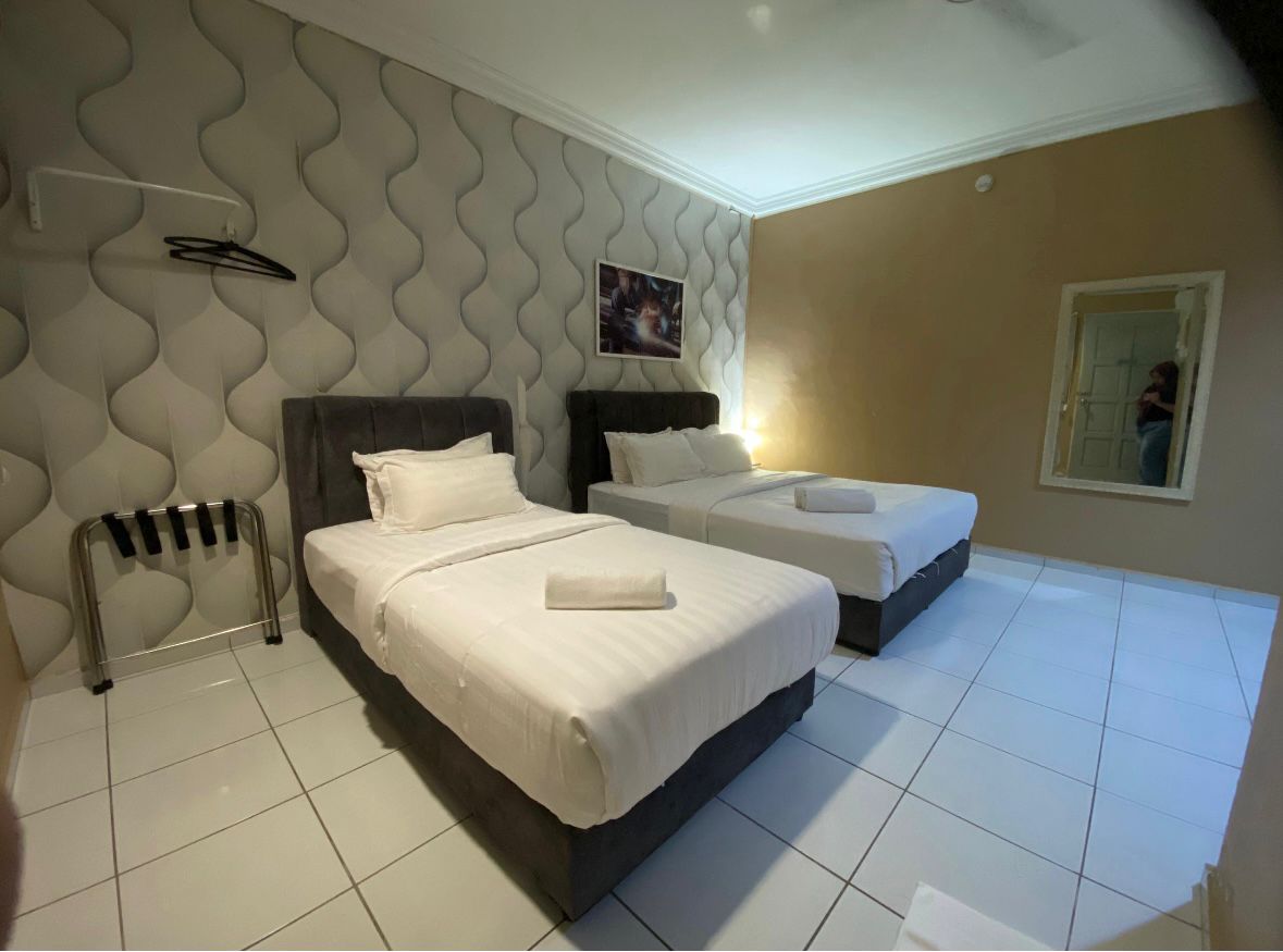 Superior Room Angle 3